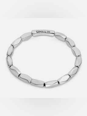 New With Tags UNO de 50 Follow Me Sterling Silver Played Link Stretch Bracelet